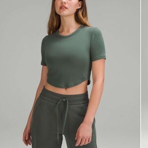 Lululemon Hold Tight Cropped T-Shirt, excellent condition